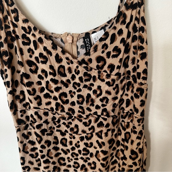 H&M Leopard Print Mini Dress - Picture 2 of 6